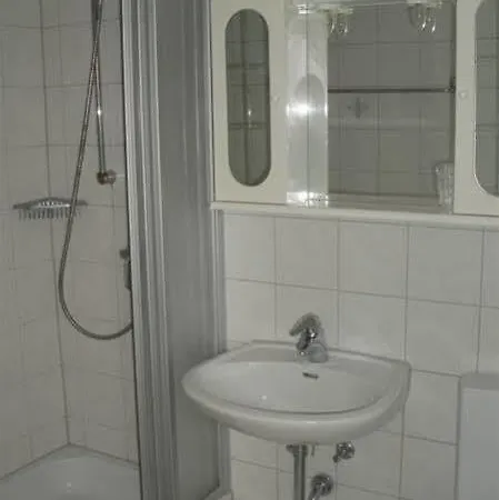 Zur Linde Hotel 3*